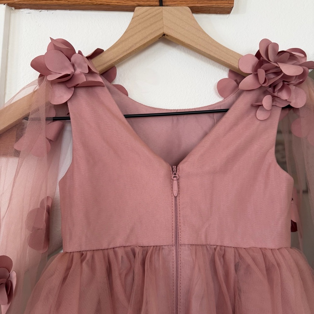 Azazie Staria
Dusty Rose Ball-Gown Ruched Tulle Dress - Picture 6 of 8